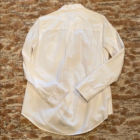 Gap Fitted Boyfriend Button Down- Sz Small EEUC - Picture 3 of 4